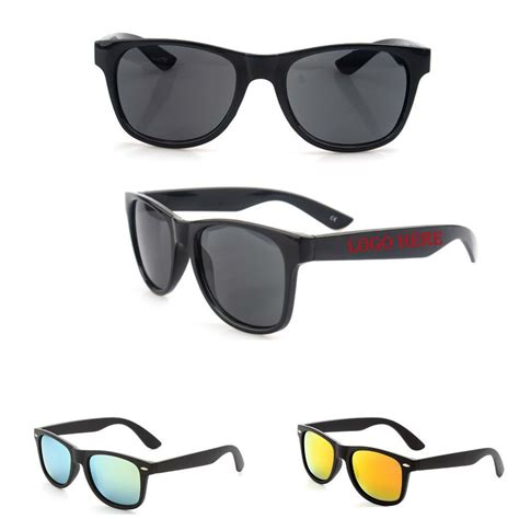 unisex polarized sunglasses.